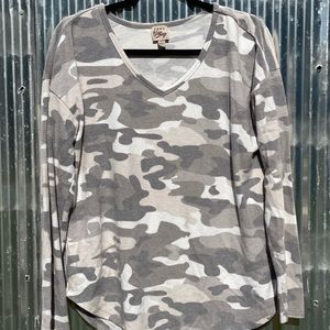 Soft camo long sleeve